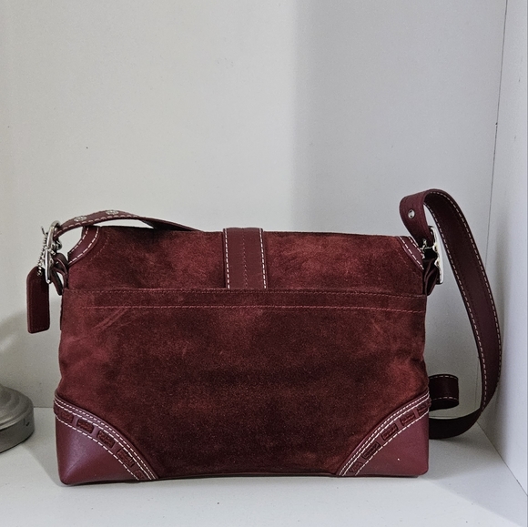 Like New!Coach Suede Burgundy Leather Crossbody bag - Picture 4 of 11